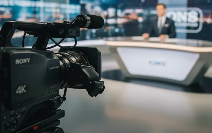 Live News Clipping & Transcription